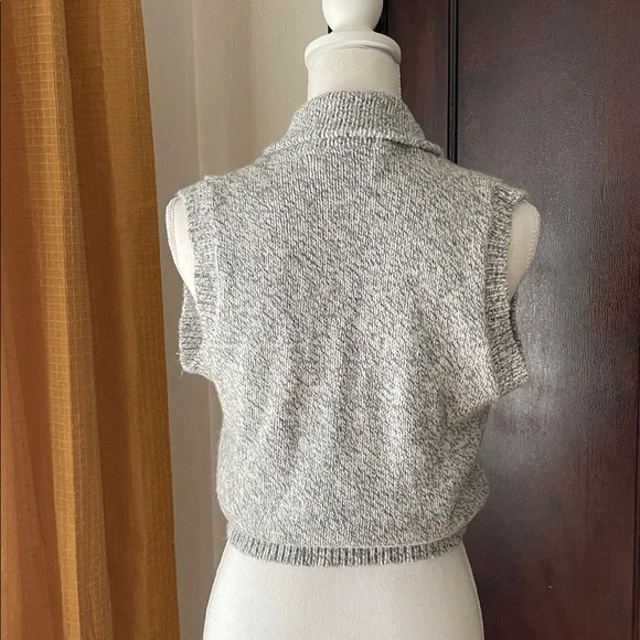 Vintage button up sweat vest - Picture 4 of 5